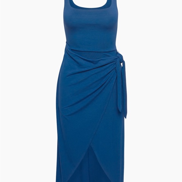 Wilfred Dresses & Skirts - Wilfred Saturn Midi Dress in Deep Blue